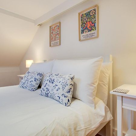Wonderful Two-Bedroom Apartment London Exterior foto