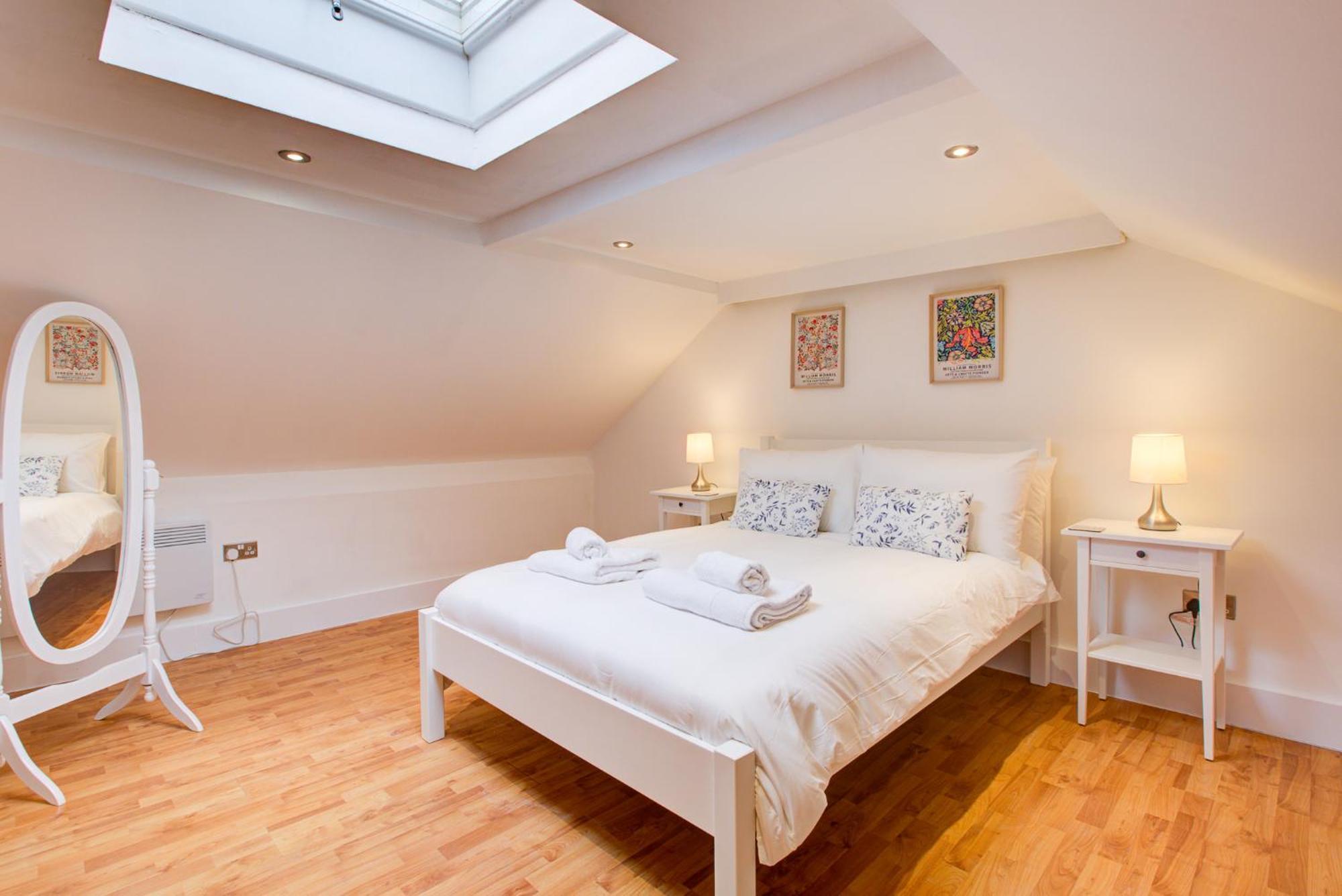 Wonderful Two-Bedroom Apartment London Exterior foto