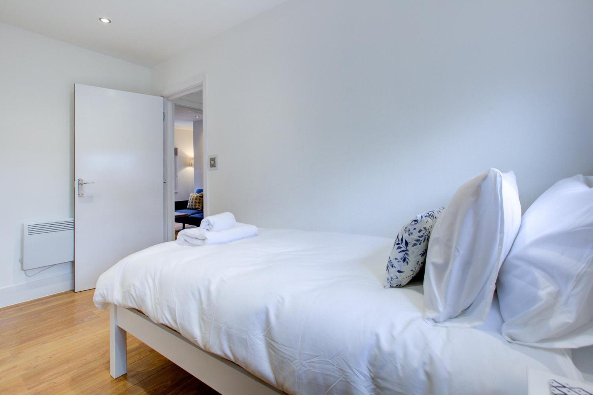 Wonderful Two-Bedroom Apartment London Exterior foto